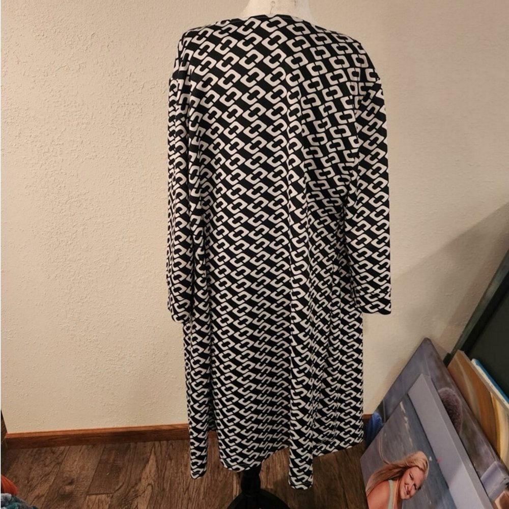 Ouges Jersey Wrap Dress In Chain Link Black. Dian… - image 6